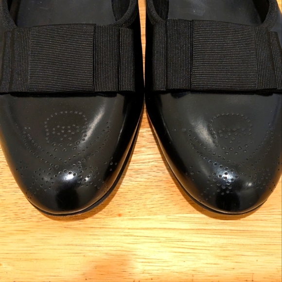 Bow-Tie 6 1/2 Men's Leather Loafers with Black Bows and Skull and Crossbones - Picture 12 of 16